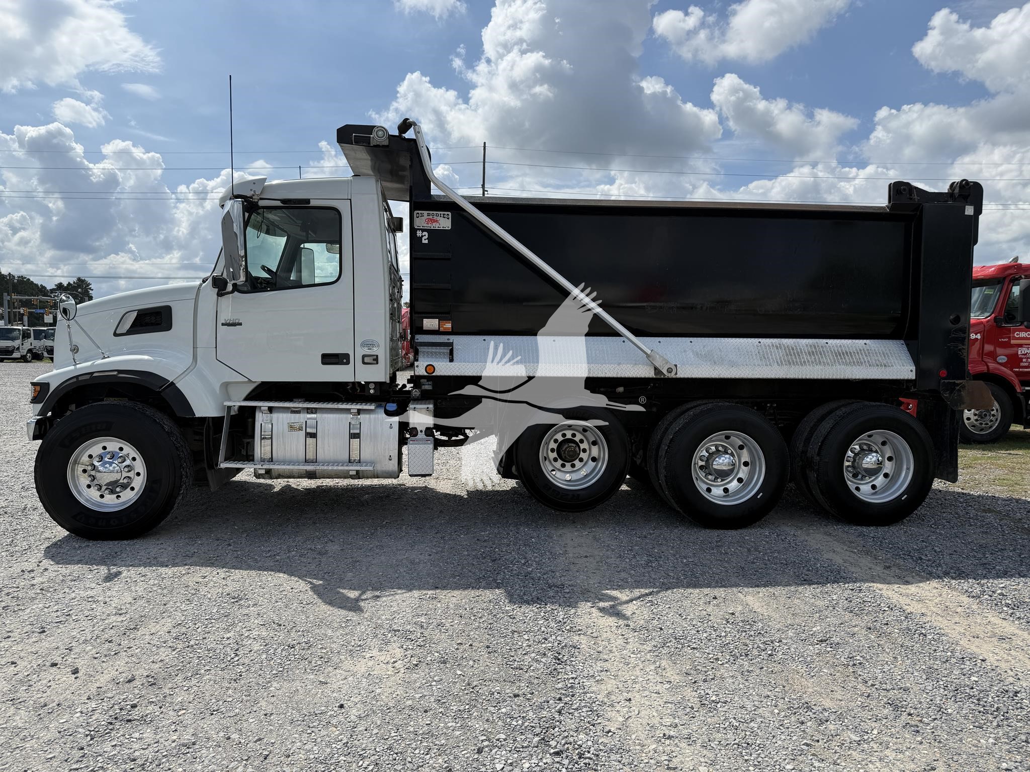 2022 VOLVO VHD84F300 11045944167 2022 VOLVO VHD84F300 11045944167