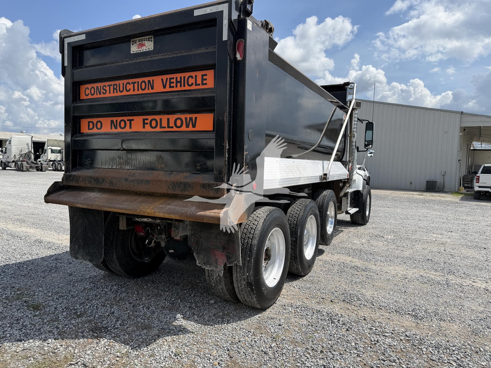 2022 VOLVO VHD84F300 11045944275 2022 VOLVO VHD84F300 11045944275
