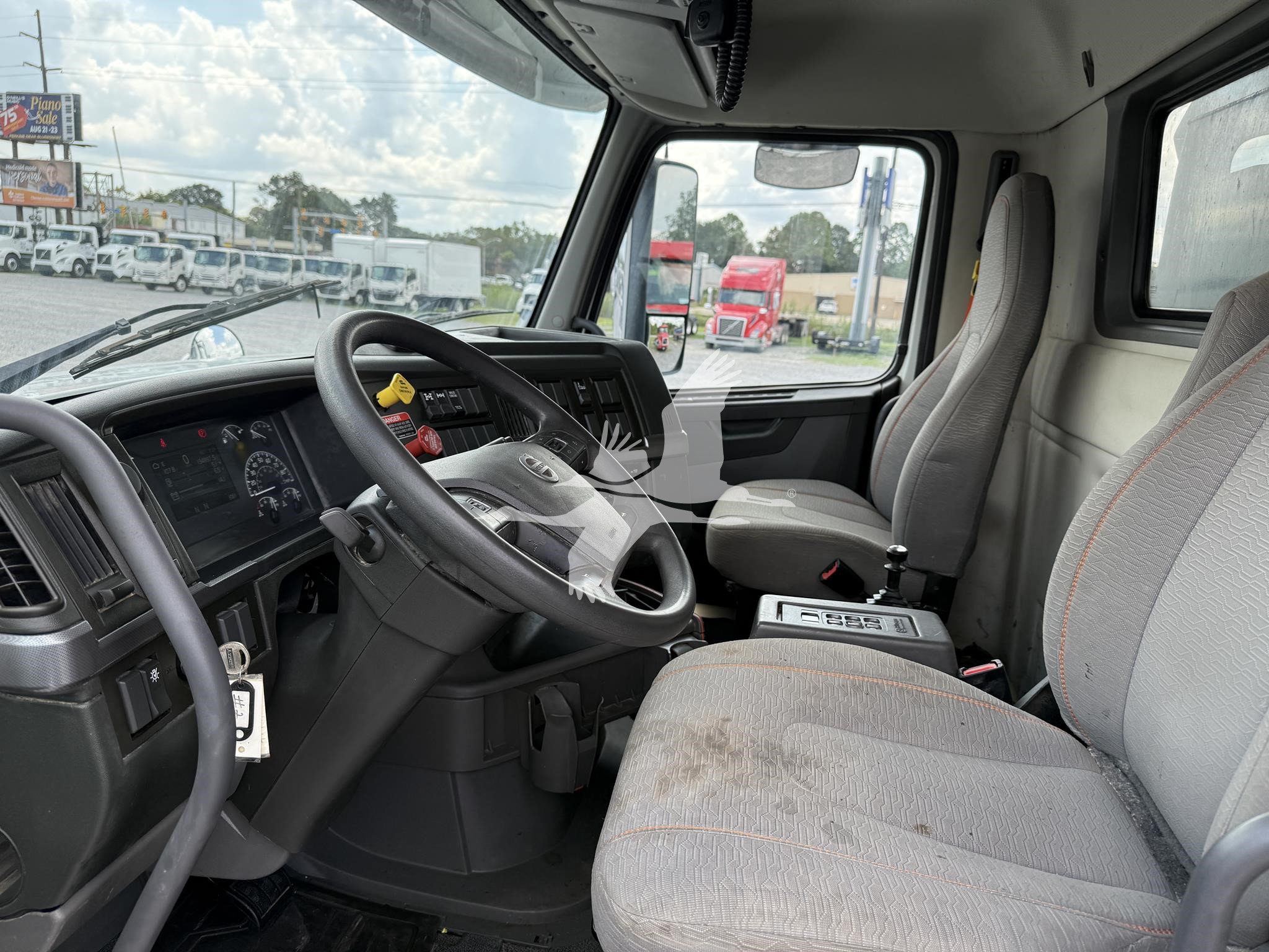 2022 VOLVO VHD84F300 11045944569 2022 VOLVO VHD84F300 11045944569