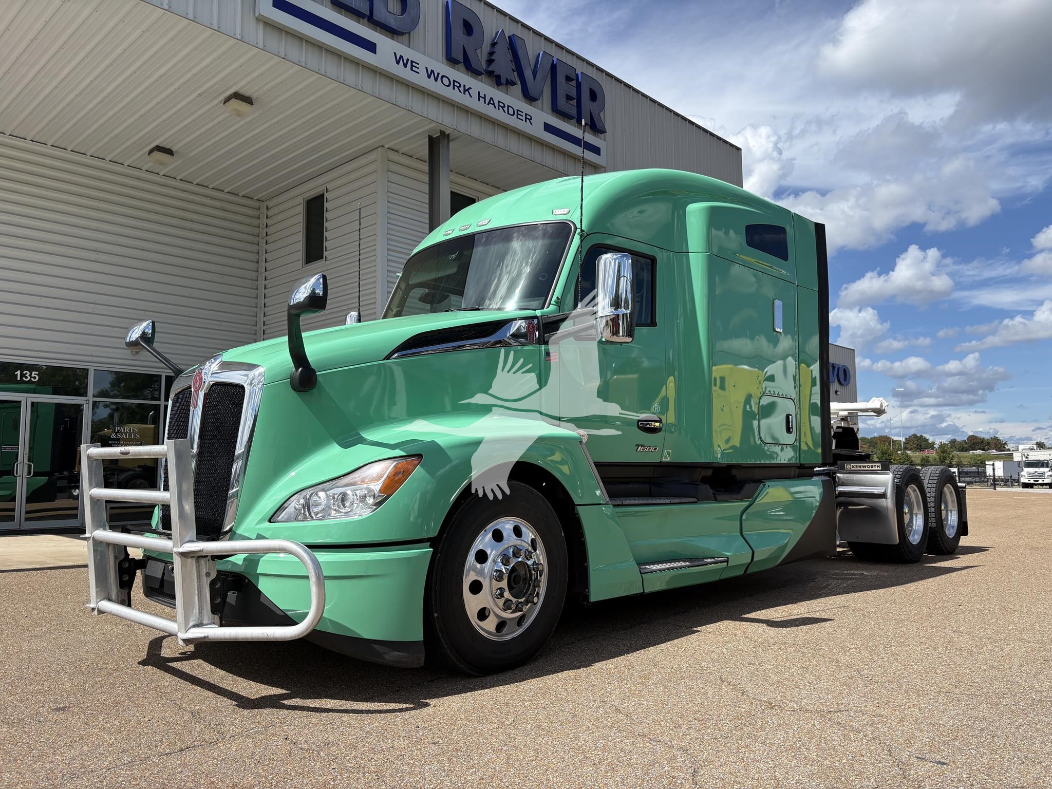 2024 KENWORTH T680 2024 KENWORTH T680 - image 1 of 6